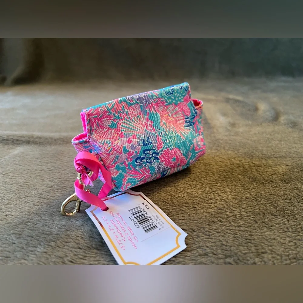 NWT Lilly Pulitzer Pet Waste Bag Holder Featured in Splendor in the Sand